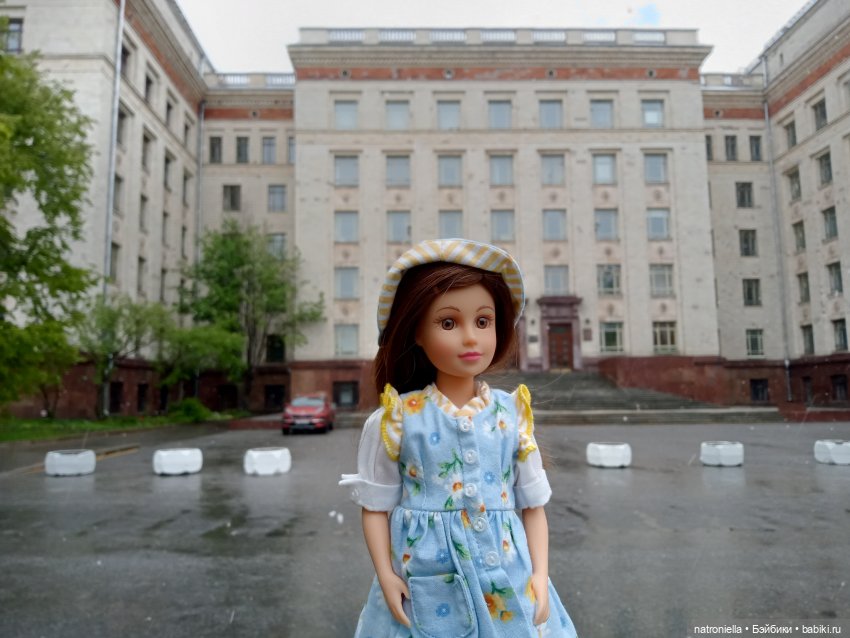 Москва (не) майская, или Кати и МГУ