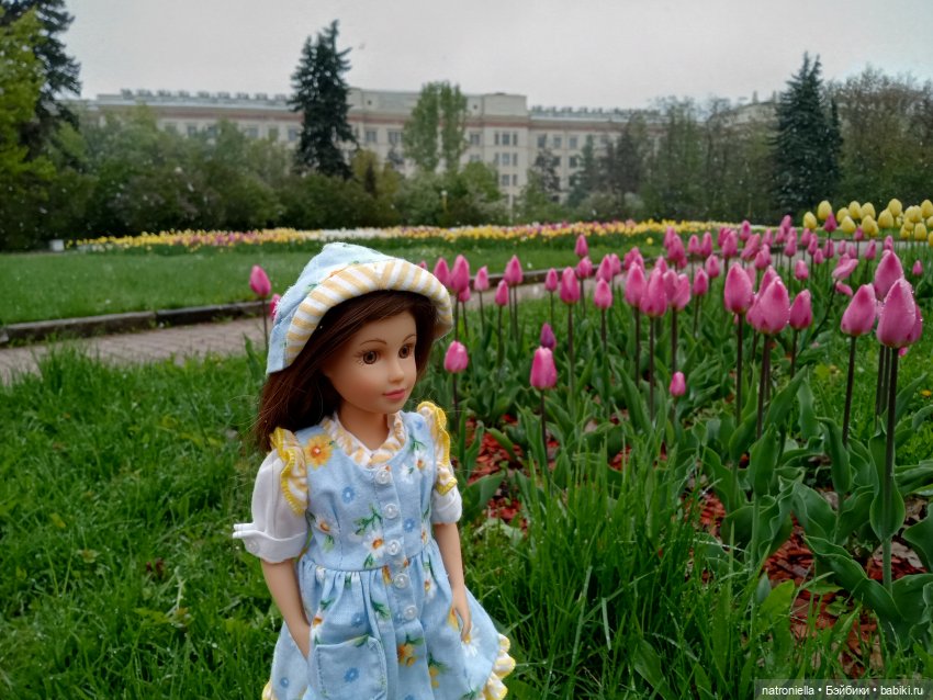 Москва (не) майская, или Кати и МГУ