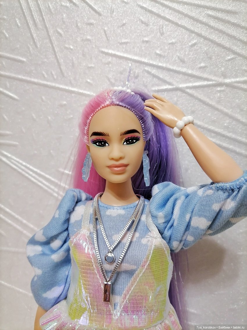 Те еще подарочки — Куклы Barbie (Барби): Looks (фото 2)
