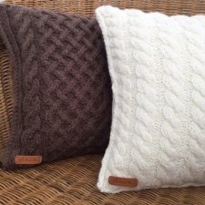 Нужен совет: вязаная подушка