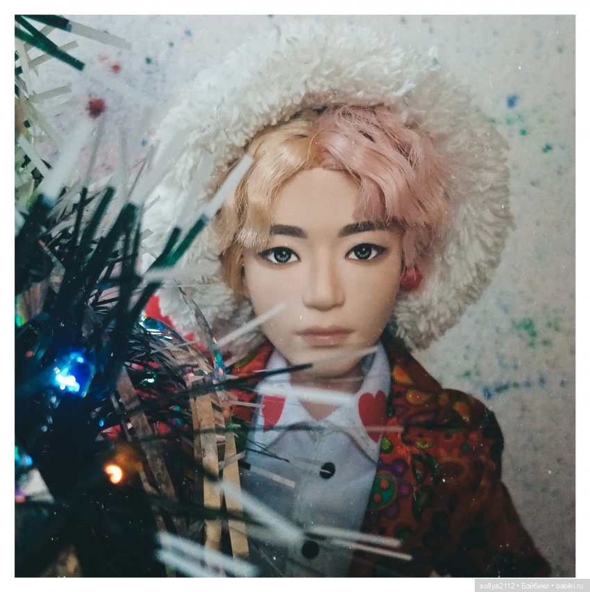 С Новым Годом поздравляем - познакомиться желаем