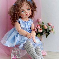 Девочка в голубом