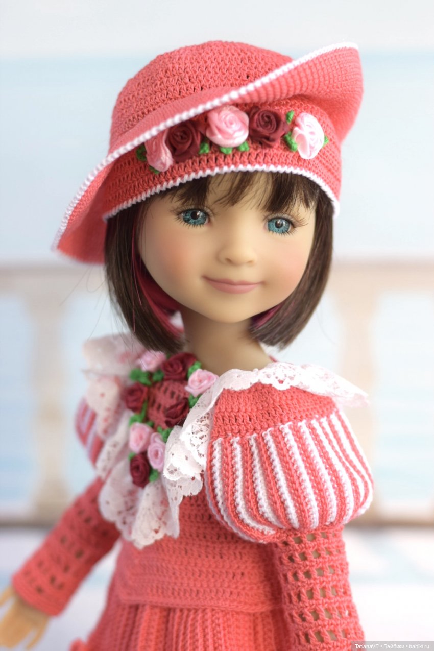 Дамы без собачек — Куклы Ruby Red (Руби Ред) Fashion Friends: Siblies (фото 8)