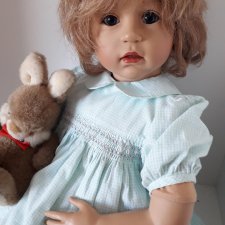 Коллекционная виниловая кукла