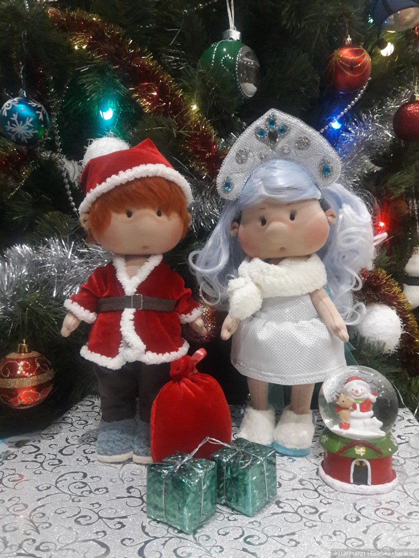 Текстильные авторские куколки Дед Мороз и Снегурочка.