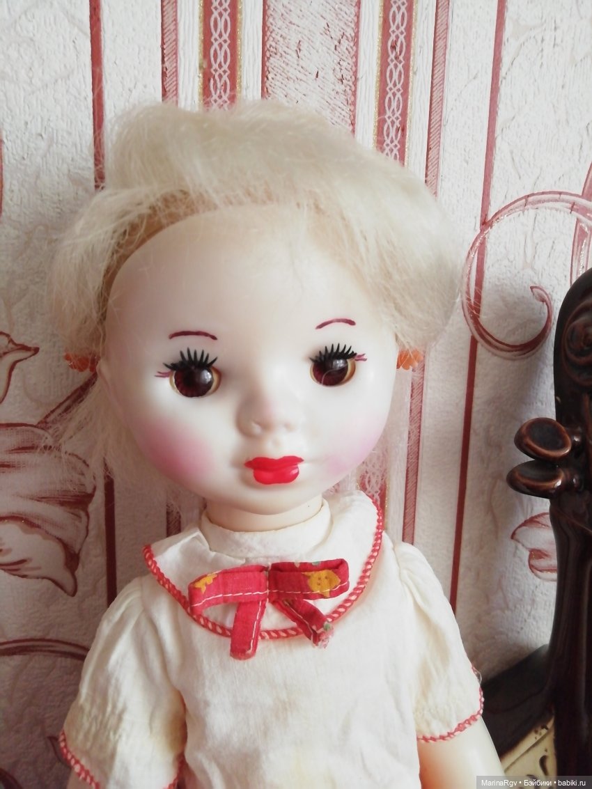 Пересмотрела кучу фото в интернете, нужно было понять, какой встречался на фабрике.