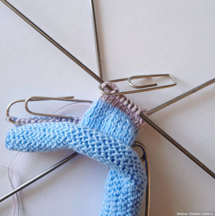 Вязание и скрепка | Бэйбики Вязание и скрепка — Одежда и обувь для кукол своими руками: фото