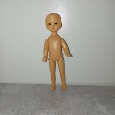 Куколка ищет дом