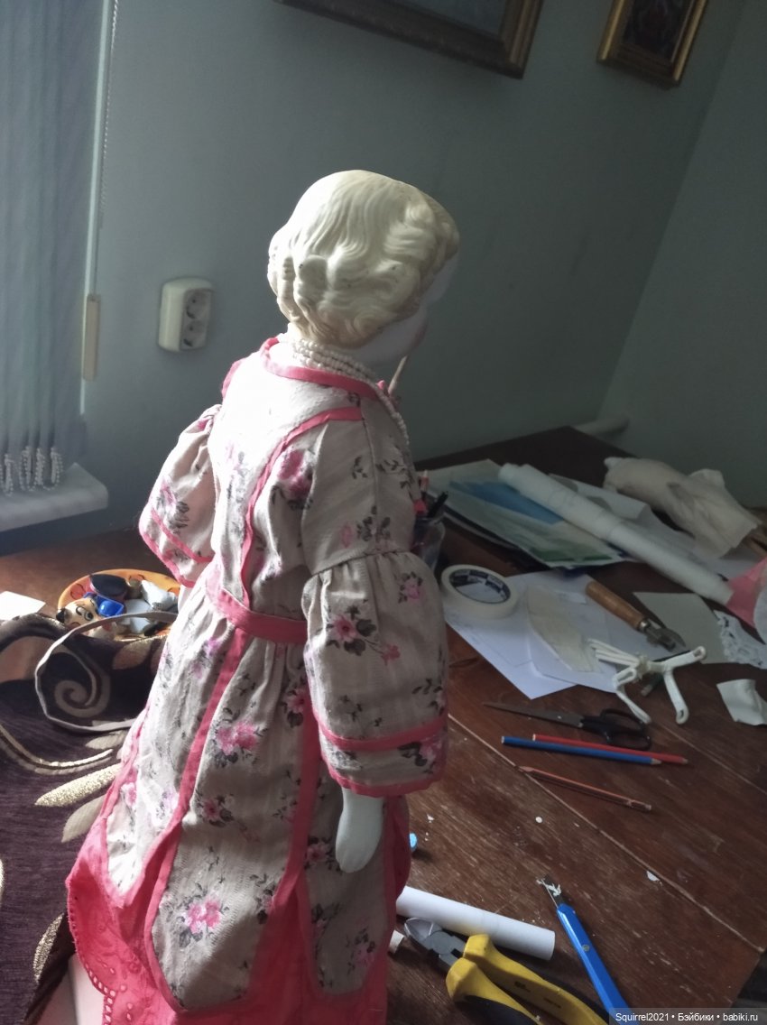 Подставка для куклы — Реставрация антикварных кукол: ремонт фарфора