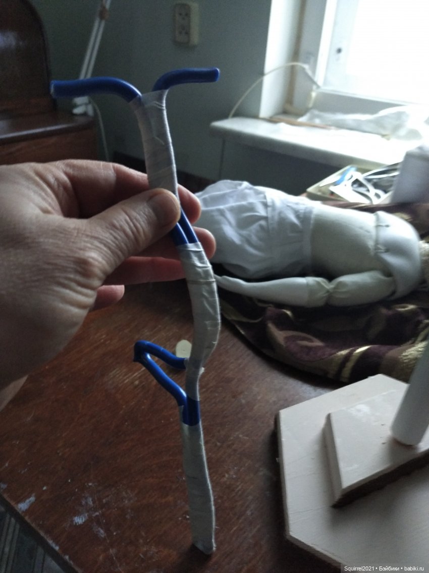 Подставка для куклы — Реставрация антикварных кукол: ремонт фарфора