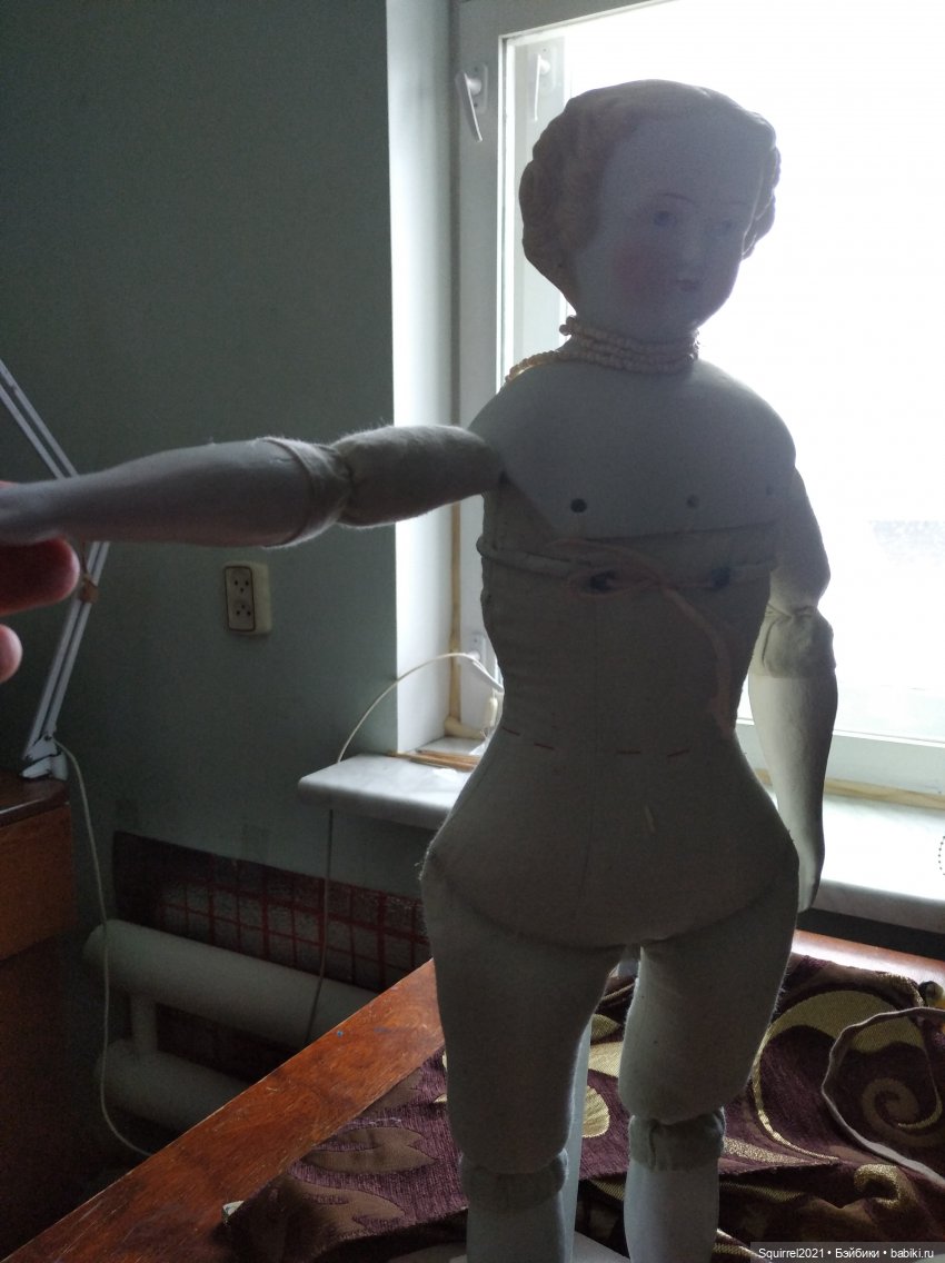 Подставка для куклы — Реставрация антикварных кукол: ремонт фарфора