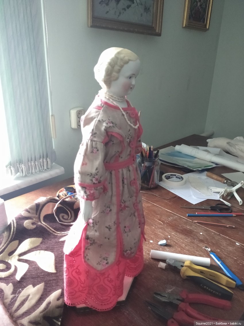 Подставка для куклы — Реставрация антикварных кукол: ремонт фарфора