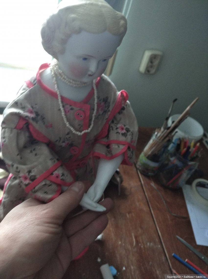 Подставка для куклы — Реставрация антикварных кукол: ремонт фарфора
