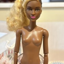 Barbie fashionistas 57 на теле Extra