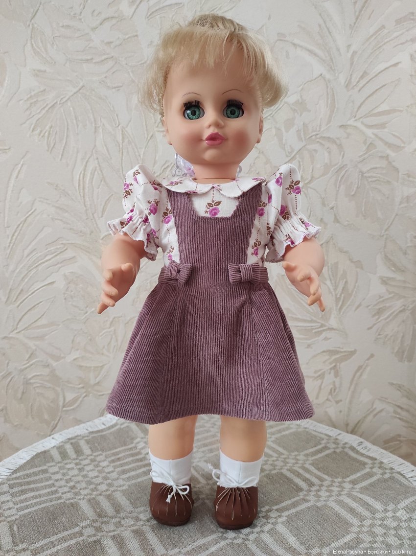 Секретами изготовления весенней куклы-оберега поделилась жительница Знаменки Елена Ильинская.