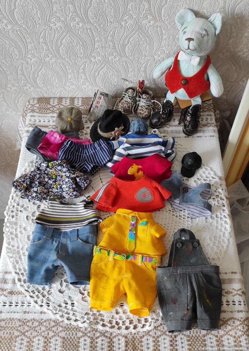 Гардероб для Панкратика — Одежда и обувь для кукол своими руками: фото