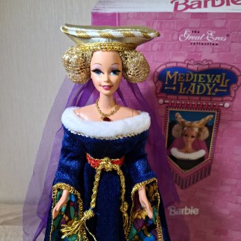 Барби Средневековая Леди (Medieval Lady Barbie Doll)