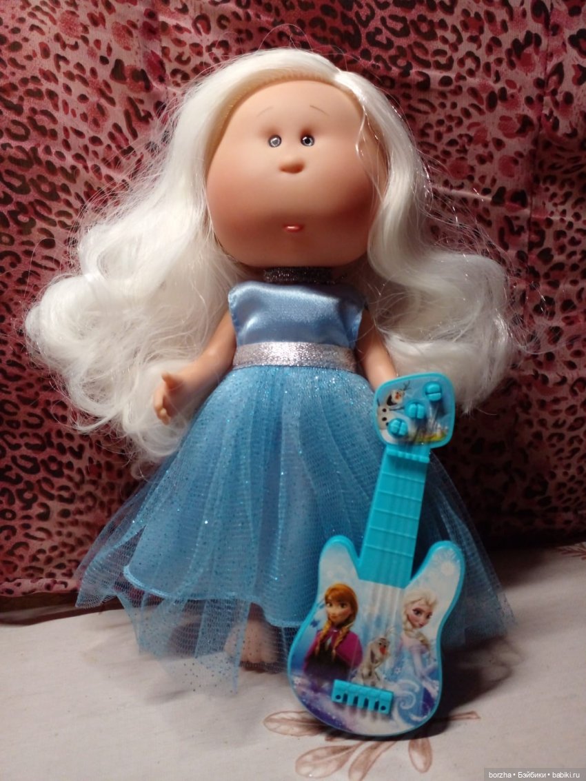 Снежка — Куклы Nines d'Onil (Нинес): Миа (Mia) (фото 2)