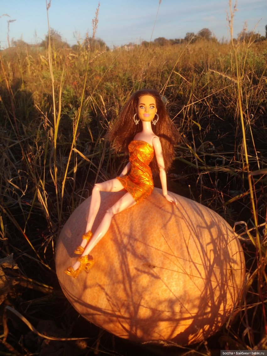 Юля входит в образ — Аналоги Барби и куклы 1/6: клоны 90 (фото 4)