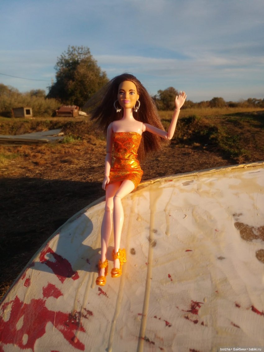 Юля входит в образ — Аналоги Барби и куклы 1/6: клоны 90 (фото 6)