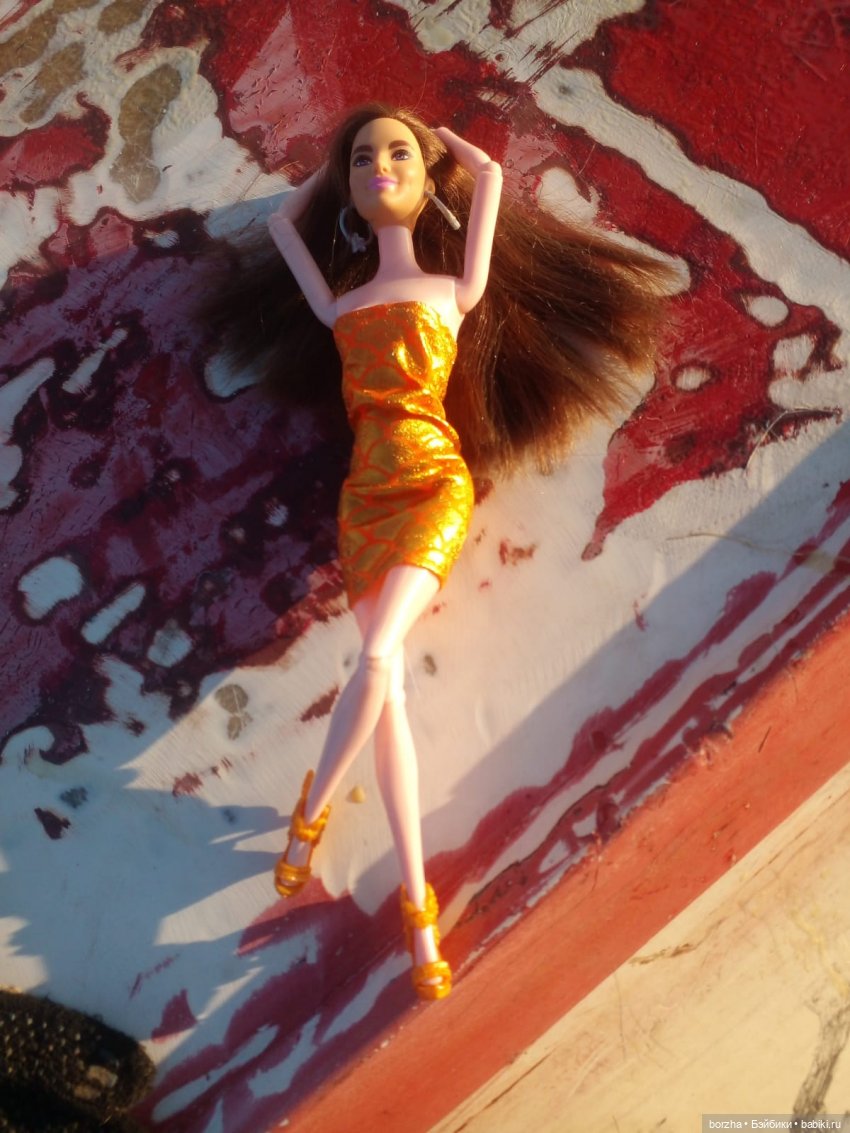 Юля входит в образ — Аналоги Барби и куклы 1/6: клоны 90 (фото 8)