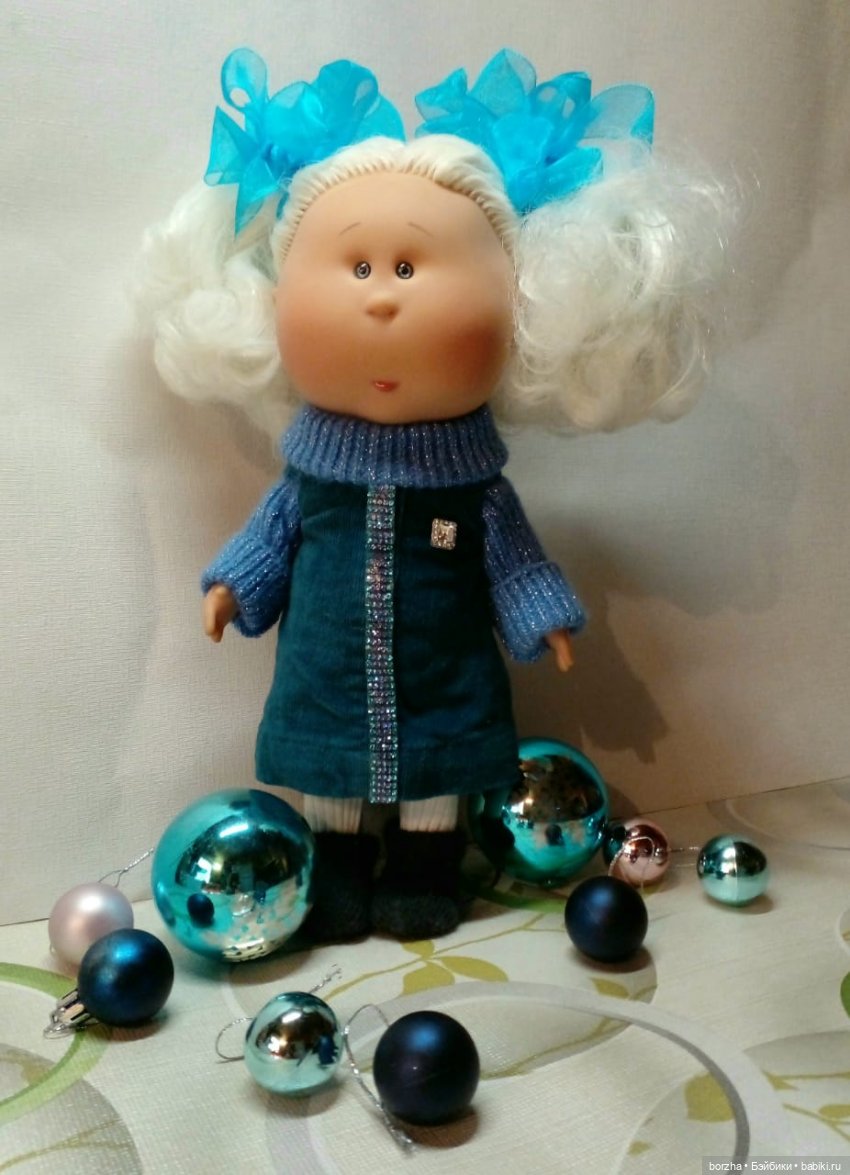 Тёплое платье для Снежки — Куклы Nines d'Onil (Нинес): Миа (Mia) (фото 3)