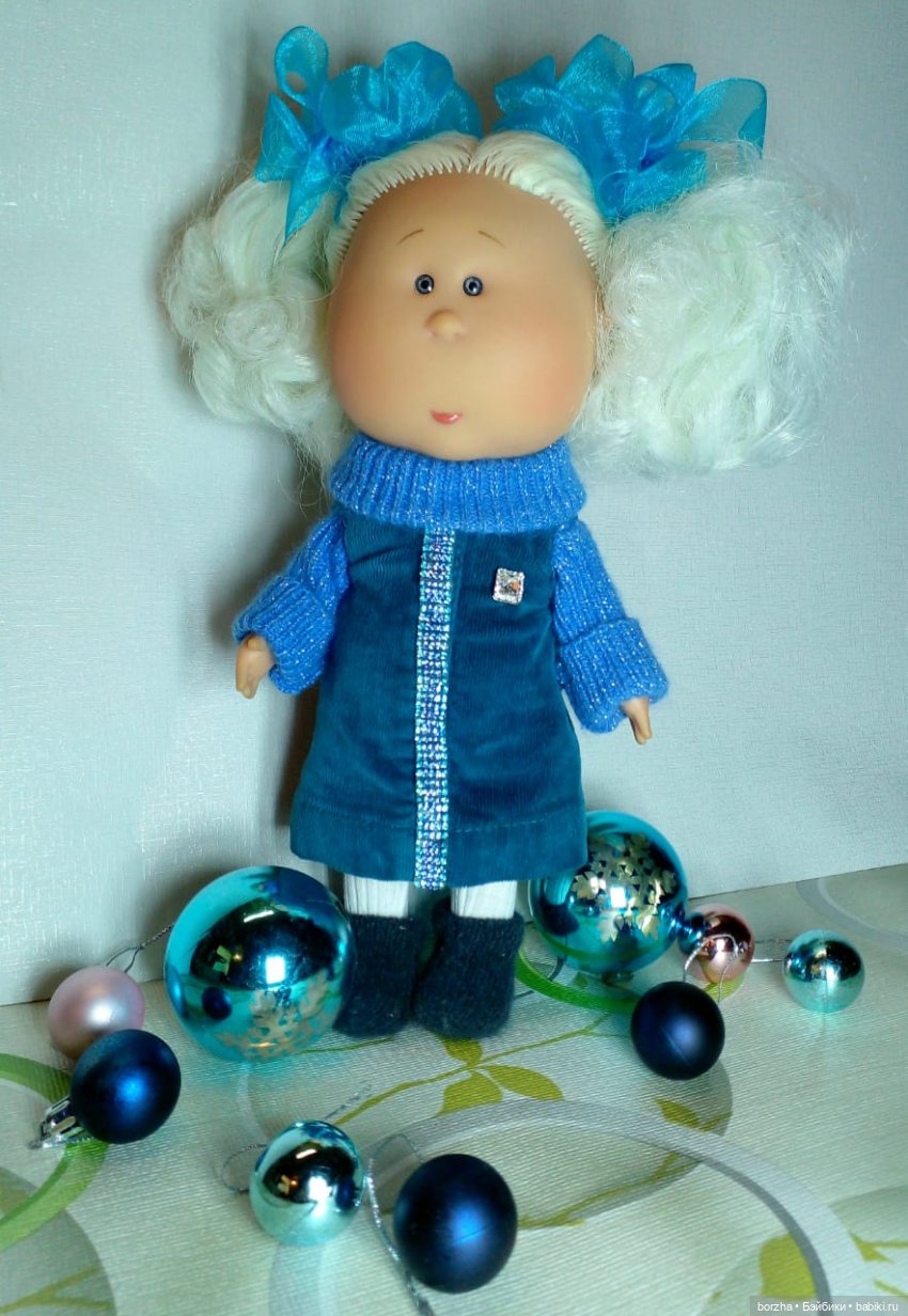 Тёплое платье для Снежки — Куклы Nines d'Onil (Нинес): Миа (Mia) (фото 2)