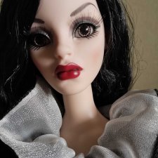 Evangeline Ghastly Tonner Parnilla Тоннер Парнилла