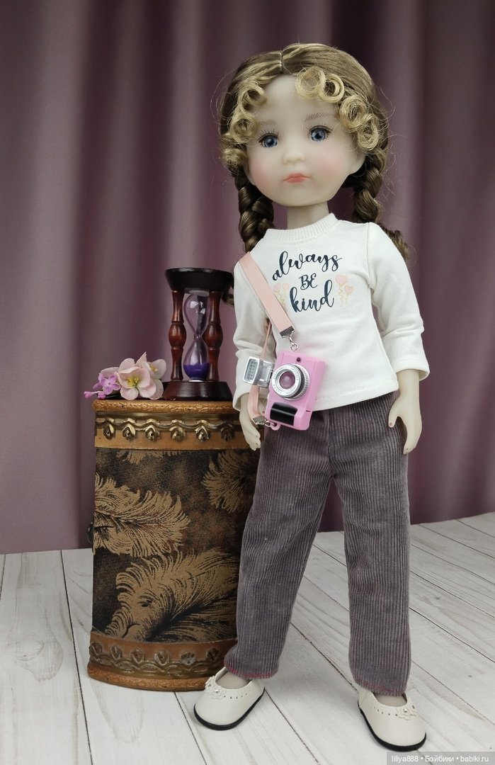 Руби Ред, Ruby Red Руби Ред, Ruby Red