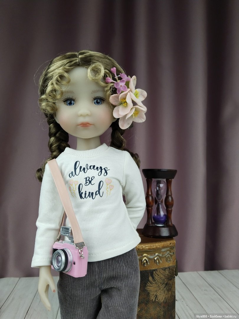 Руби Ред, Ruby Red Руби Ред, Ruby Red