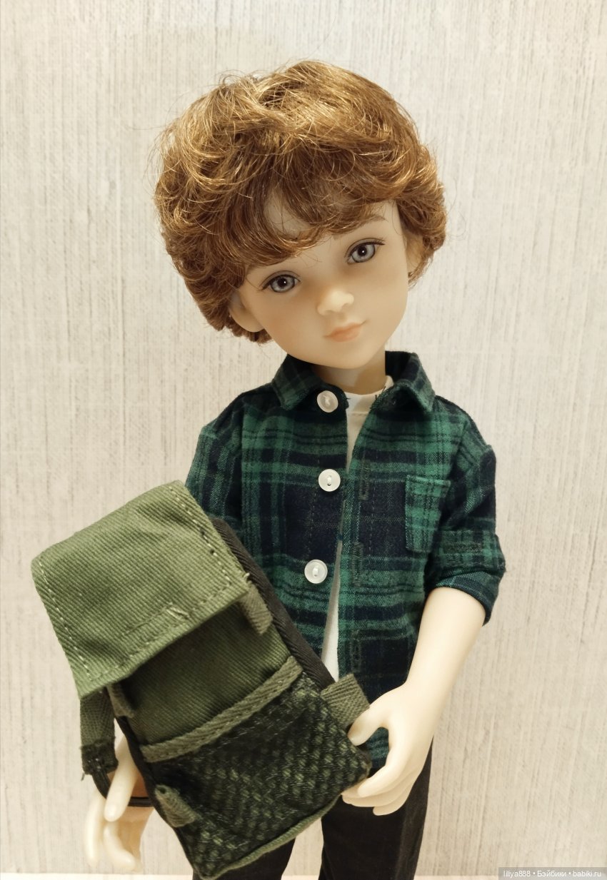 Том 🧑 — Куклы Ruby Red (Руби Ред) Fashion Friends: Siblies (фото 9)