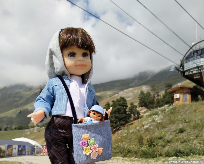 Кукла идёт в горы. ⛰️🌄⛰️ — Куклы Paola Reina (Паола Рейна): новинки