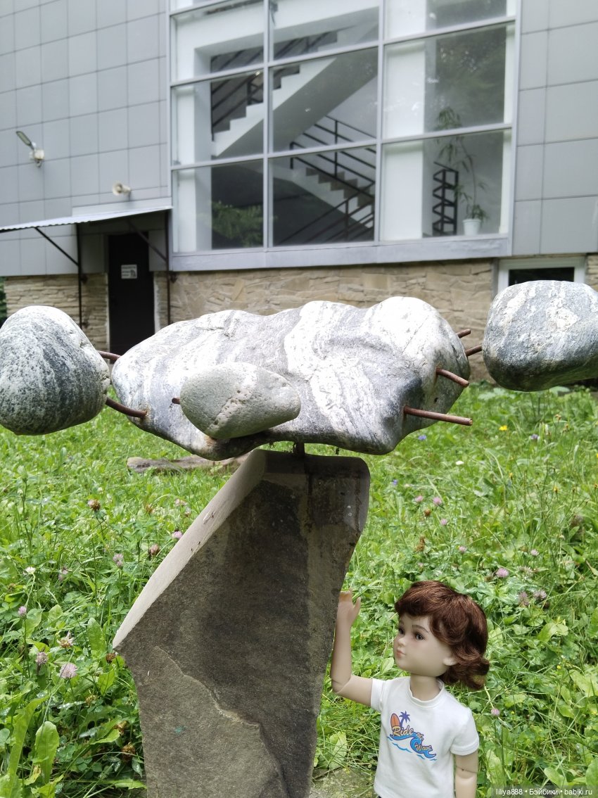 Том 🧑 — Куклы Ruby Red (Руби Ред) Fashion Friends: Siblies