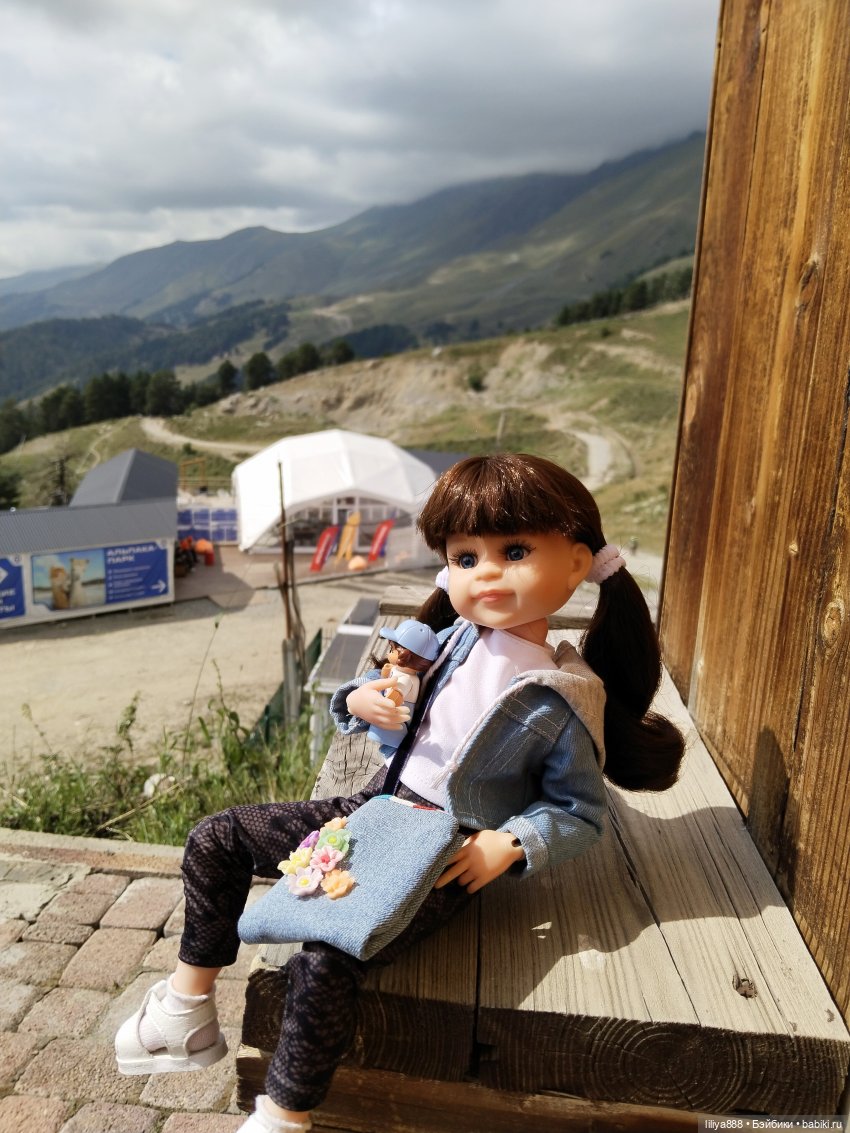 Кукла идёт в горы. ⛰️🌄⛰️ — Куклы Paola Reina (Паола Рейна): новинки