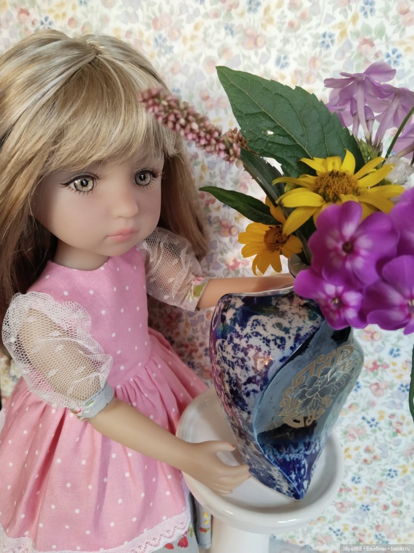 За букетом 💐 — Куклы Ruby Red (Руби Ред) Fashion Friends: Siblies