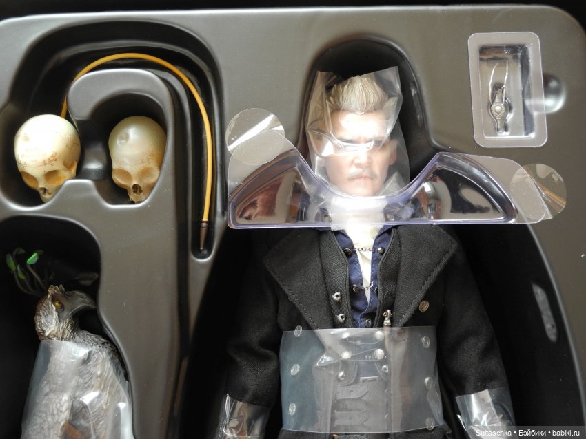 Гриндельвальд (Hot Toys) — Коллекционные фигурки Hot Toys (Хот Тойс) 1:6: фото (фото 3)