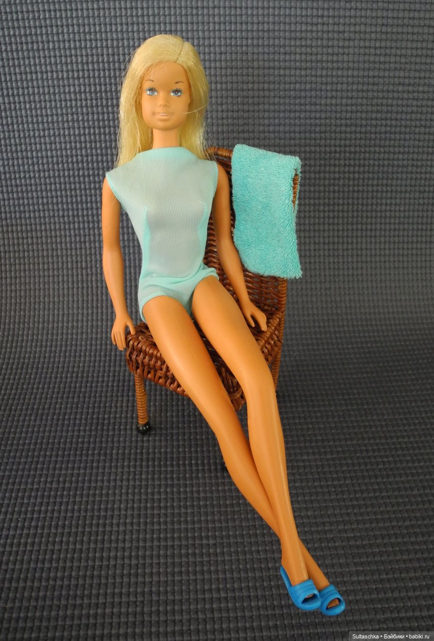 История Дебби или про Барби балерину и Барби Малибу
