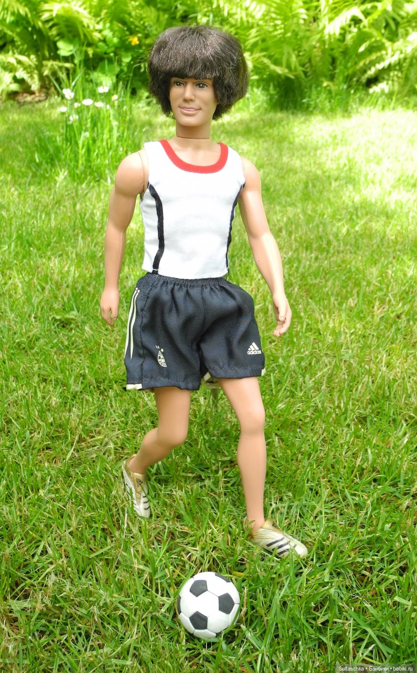 Семейка Буш — Куклы Barbie (Барби): Looks (фото 3)