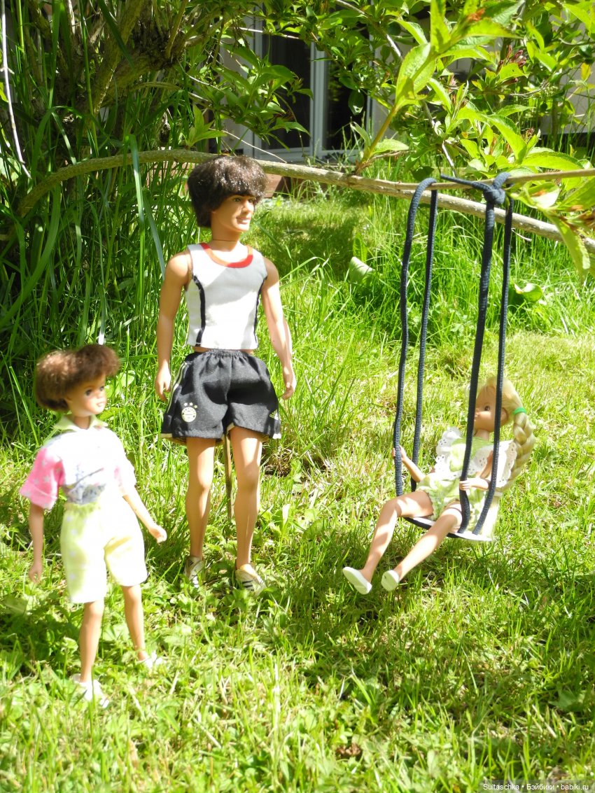 Семейка Буш — Куклы Barbie (Барби): Looks