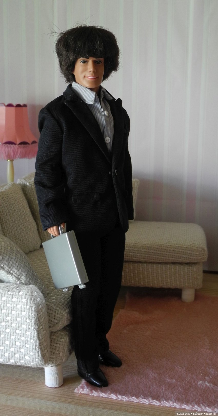 Семейка Буш — Куклы Barbie (Барби): Looks (фото 2)