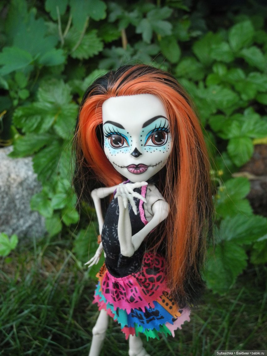 В дом проникли Монстры — Куклы Monster High и Ever After High: G1