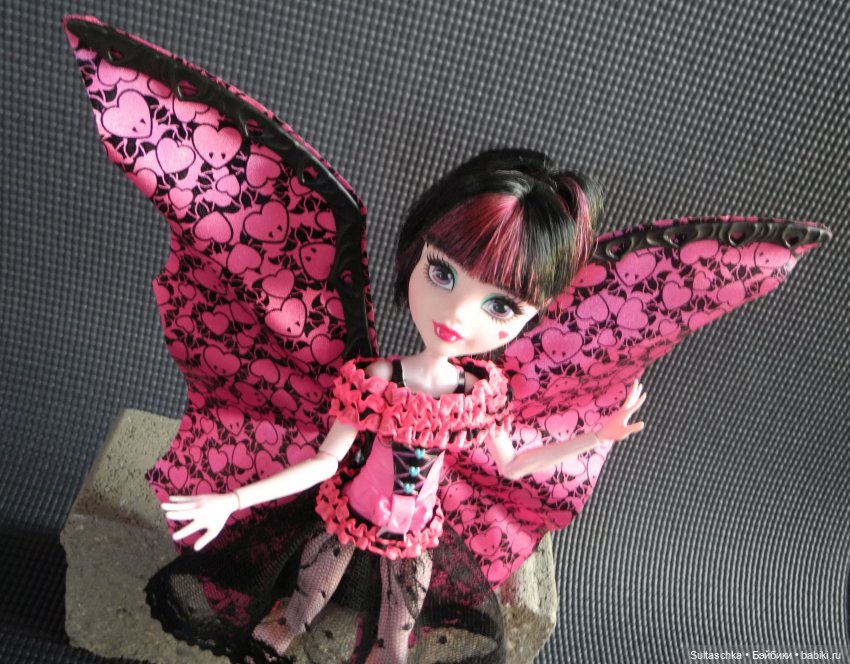 В дом проникли Монстры — Куклы Monster High и Ever After High: G1