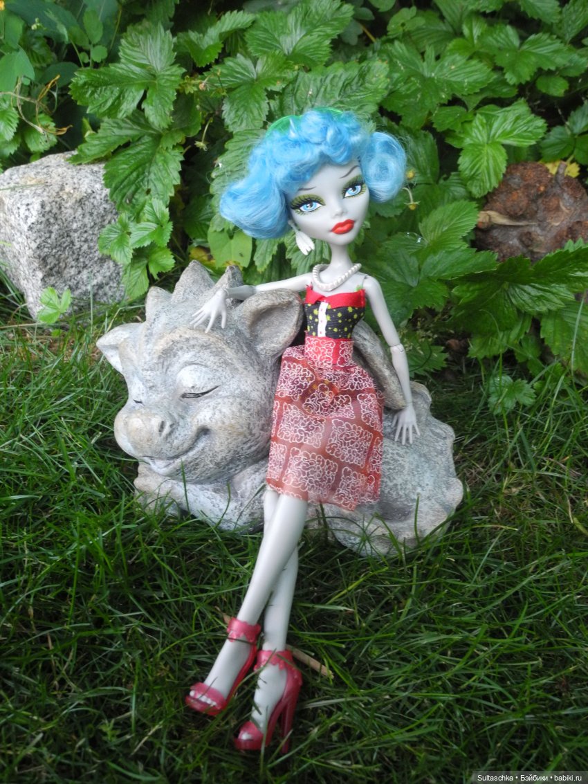 В дом проникли Монстры — Куклы Monster High и Ever After High: G1