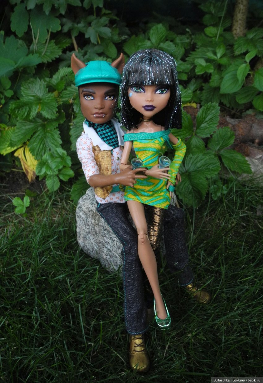 В дом проникли Монстры — Куклы Monster High и Ever After High: G1