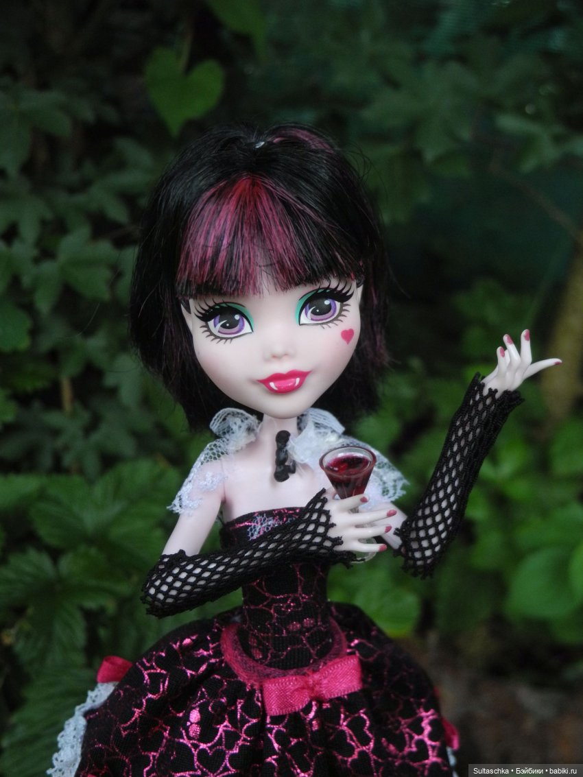В дом проникли Монстры — Куклы Monster High и Ever After High: G1