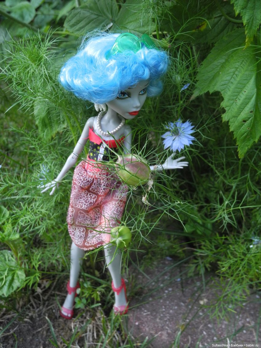 В дом проникли Монстры — Куклы Monster High и Ever After High: G1