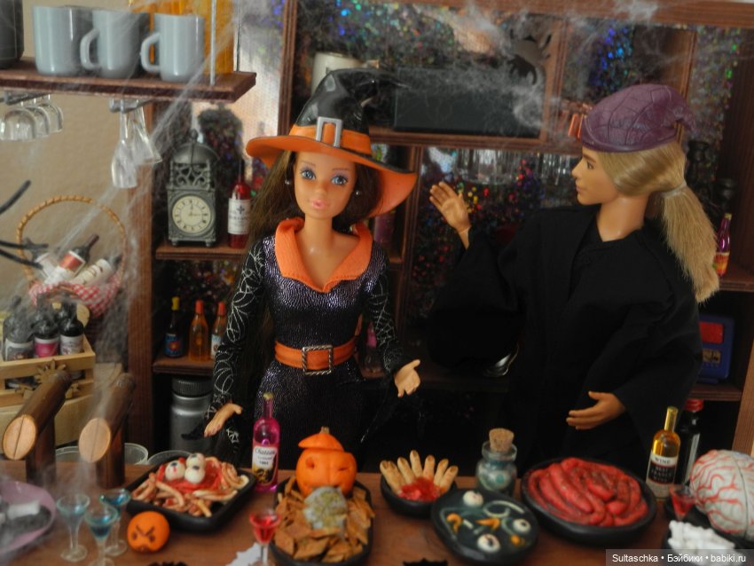 Хеллоуин в "Веселом монахе"