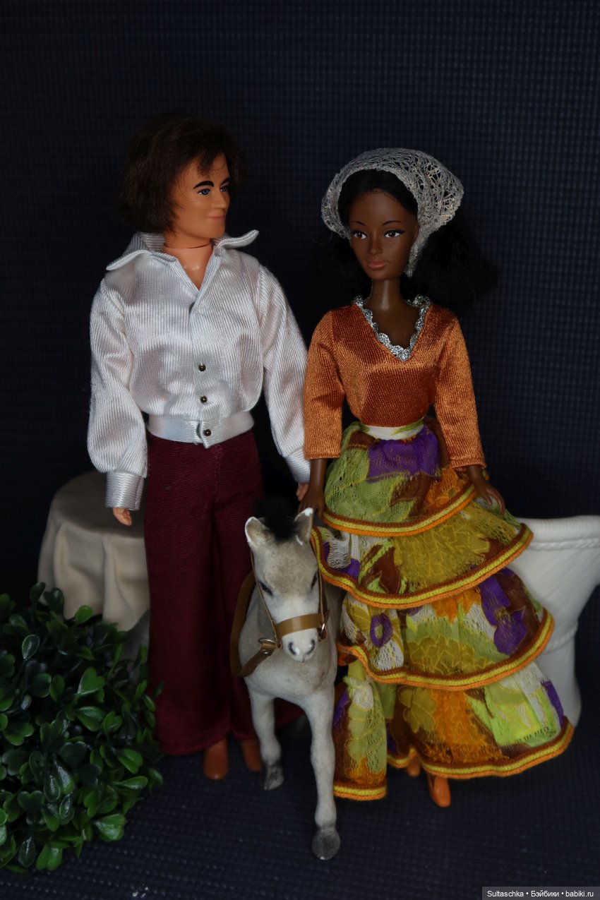 Петра Пласти. Старший брат Фред и младшая сестричка Пегги