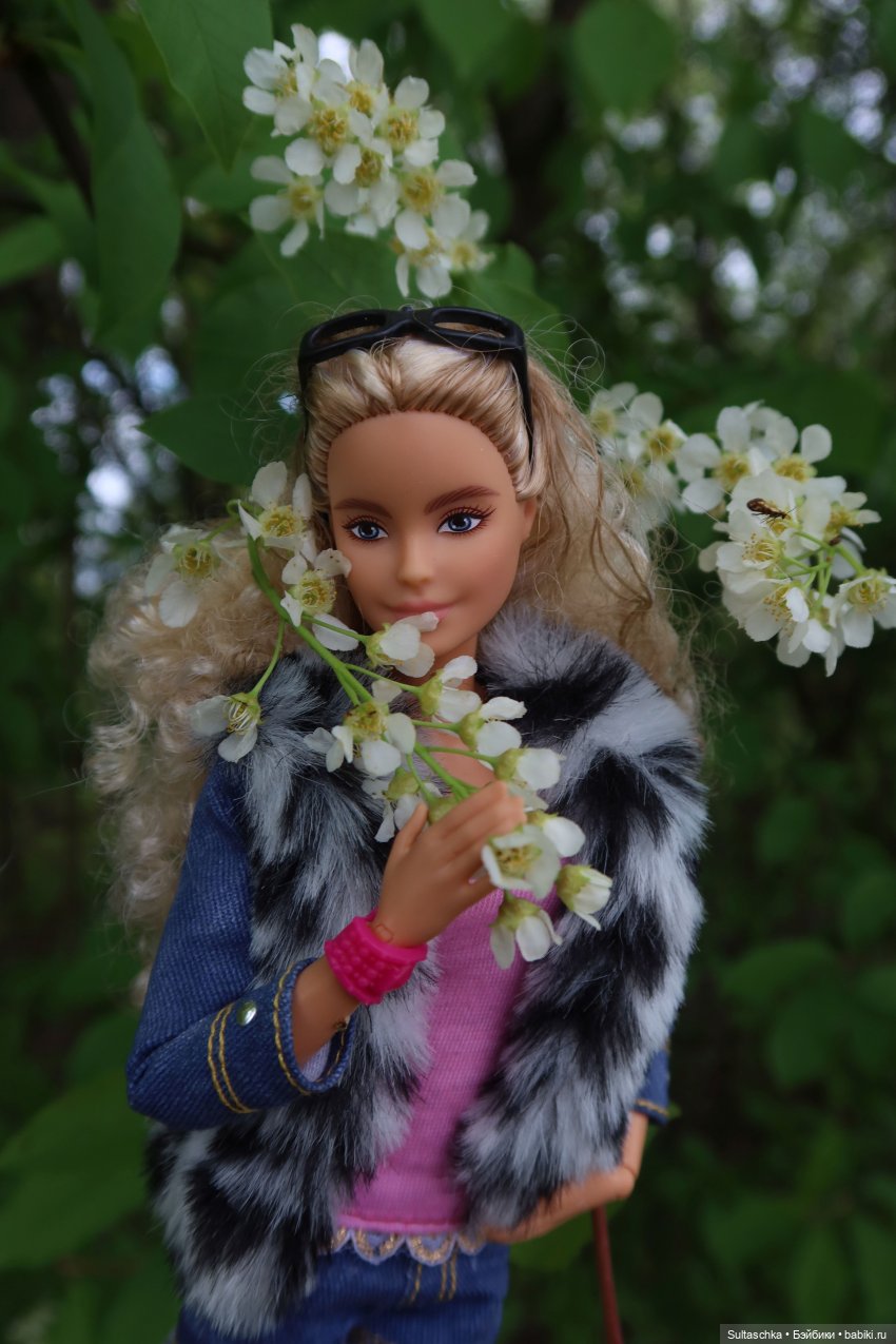 Май начался — Куклы Barbie (Барби): Looks