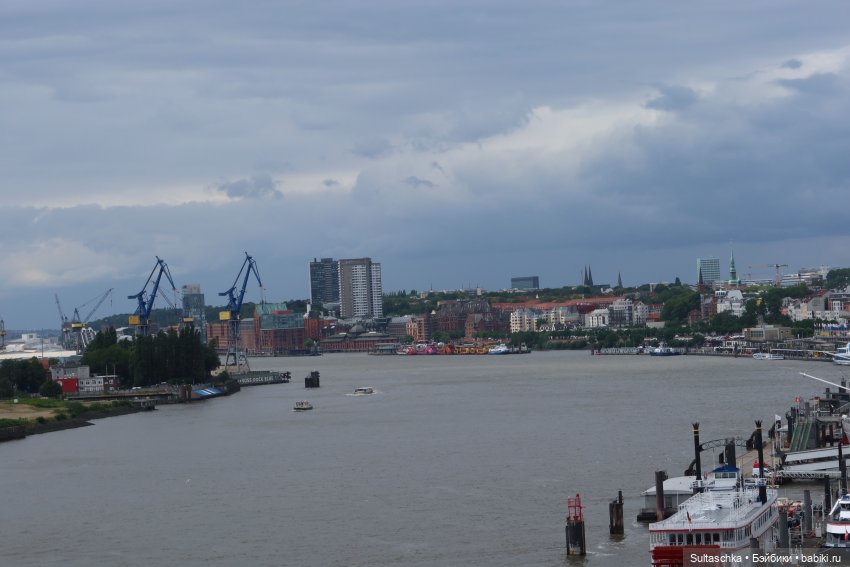 Светские новости. Женевьева путешествует (фото 9)